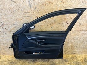 KOMPLETNÍ PRAVÉ PŘEDNÍ DVEŘE BMW F10/F11 668 - 9