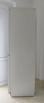 DVOUKOMPRESOROVÁ LEDNICE LIEBHERR - 195cm - A+ - 9