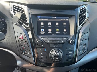 Prodám 2017 Hyundai i40 cw 1.7 crdi 104 kw - 9