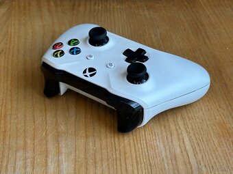Xbox One S 500GB + ovladač + kompletní krabice, TOP - 9