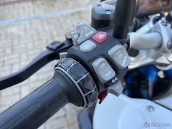 BMW R1200R – 09/2017, 61 081 km, 92 kW – plná výbava, top - 9