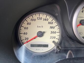 Toyota RAV4 - 9