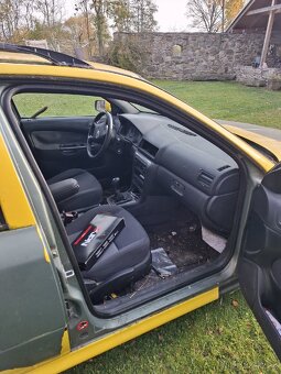 Skoda octavia combi 2.0 benzin 85kw - 9