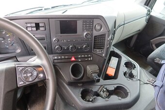 Mercedes-Benz Antos 2830 - valník s hydraulickou rukou - 9