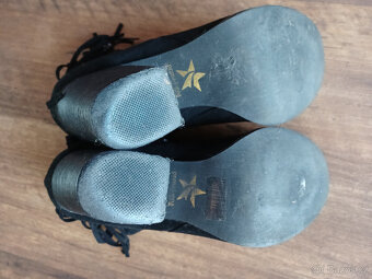 Kotníkové černé boty - 9