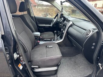 Suzuki Grand VITARA 1,9DDiS 95kw 4x4 - 9