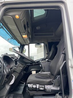 Iveco kargo 2017 skřínové +Chlazení 12t - 9