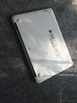 Asus R517N na náhradní díly - 9