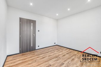 Pronájem nově zrekonstruovaného bytu 3+1 s lodžií, 72 m2, ul - 9
