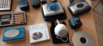 Starožitná stará elektronika telefony walkman atd - 9