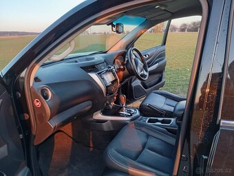 NISSAN Navara Tekna dCi DOUBLE CAB 4x4 Volant vpravo RV 2020 - 9
