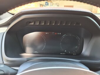 Volvo XC 90,2.0 D,7 míst,4x4,99600 km,Inscription,perfektní - 9