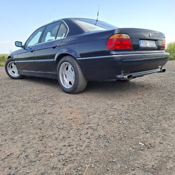 Bmw e38 730i - 9