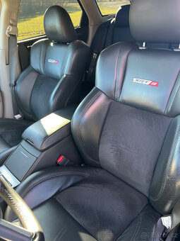 Chrysler 300C SRT8, 6,1 l, V8 HEMI - 9