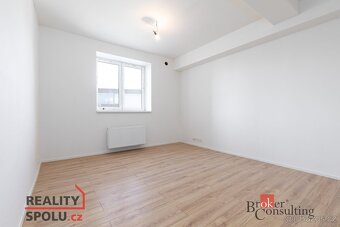 Pronájem, byty/1+kk, 31.57 m2, Rolnická 151/62, Kateřinky, 7 - 9