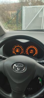 Toyota Auris 1.4 D-4D - 9