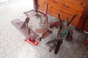 vari - vyorávače, hrobk. radličky, smyk, nastavovací těleso - 9