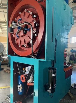 Výstředníkový lis ZTS LEK 250 - 9