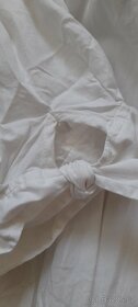 Košilové bílé šaty s kapsami - 9