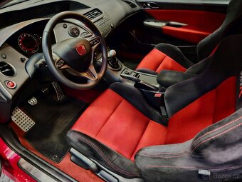 Prodám Honda Civic Type R FN2 - top stav - 9
