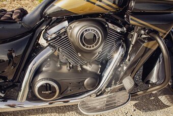 Kawasaki Vulcan VN 1700 - 9