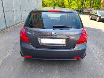 Prodám Kia Ceed 1.6 benzín,AUTOMAT - 9