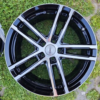 Alu Dezent TZ DARK 8x19 5x112 ET 49, 57.1 senzory SPĚCHÁ - 9
