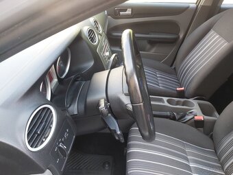 Ford Focus 1.6 74 kw, 2008, 117.000 km, velmi pěkný - 9