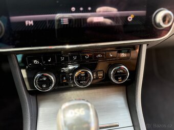 Škoda Superb 3 COMBI 2.0tdi ALCANTARA/WEBASTO/CANTON/MATRIX - 9