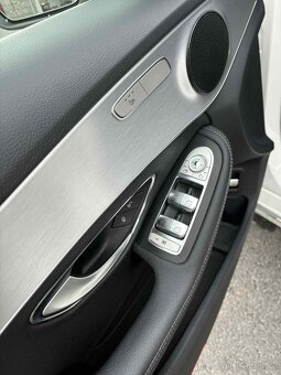Mercedes Benz c220d kombi 4matic, tažné r.2016 - 9