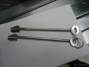 Trezor železobetonový bankovní za 12.000 kč - 9