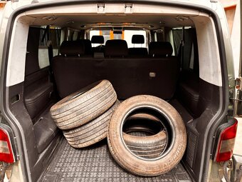 Volkswagen Caravelle T5 
2.5 TDi
128 KW - 9