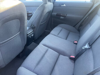 VOLVO S40 2.0D 98KW 1 majitel - 9