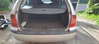 Octavia combi 1.9tdi 81 kw - 9