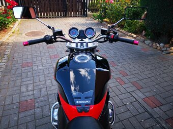 Suzuki GSX 1400 K4 - 9
