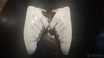 Tenisky Adidas Grand Court velikost 33 - 9
