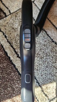 ELEKTROLUX PURE D9. - 9