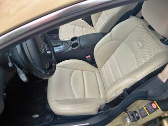 Mercedes-Benz CLS55AMG jen 85tis km DPH - 9