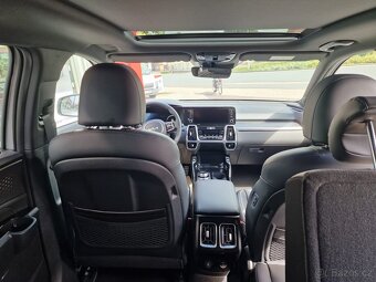 Prodám plug-in Kia Sorento 1.6 T-GDI PHEV 4x4 TOP, 195 kW - 9