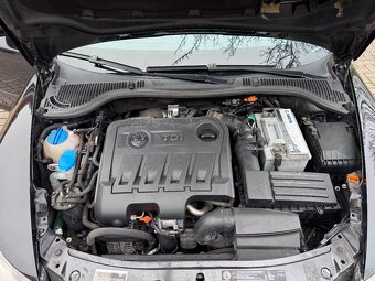 Škoda Octavia kombi 2.0 TDi Facelift - 9