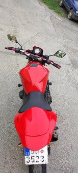 Kawasaki Z 750 - 9