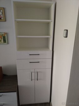 Skříně bílé lesk česká výroba 2 kusy - 9
