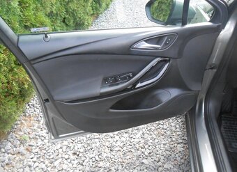 Opel Astra 1.6 CDTi 118 kW Bi-Turbo - 9