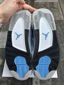 Air Jordan 4 UNC Blue - Vel. 43 - 9