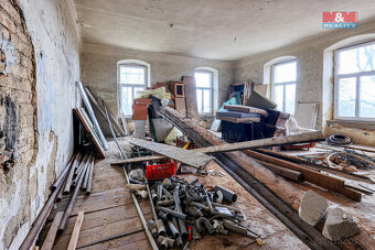 Prodej rodinného domu, 300 m², Hradec - 9