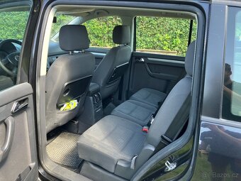 Volkswagen Touran 2.0 TDi - 9