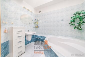 Prodej rodinného domu 185 m², ulice Palackého, Holasice - 9