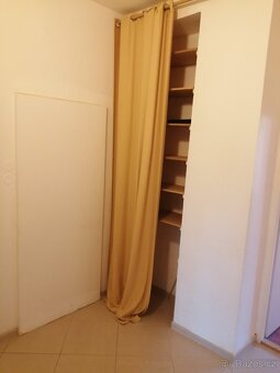 Pronájem 2+1, ulice Příční, centrum, 70 m2, balkon, komora - 9