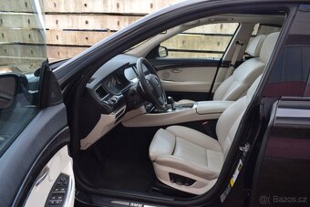 BMW Řada 5 GT 535i 4X4/TOP VÝBAVA/143TKM/ - 9