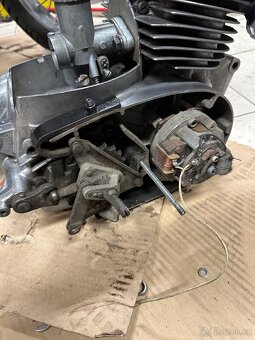 Jawa 250/353 - Motor - 9